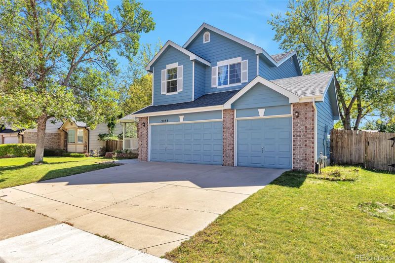 9034 W Capri Ave, Littleton, CO 80123