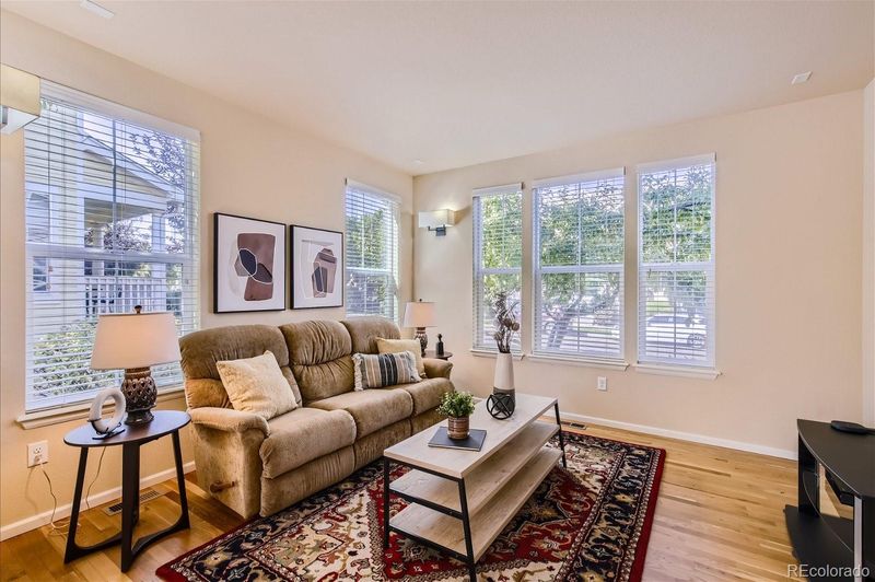 562 Casper Dr, Lafayette, CO 80026