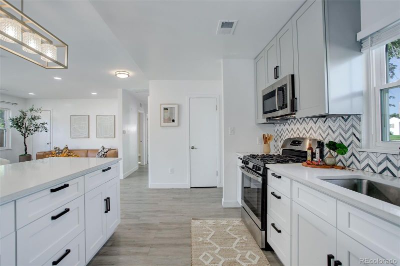3340 S Fairfax St, Denver, CO 80222