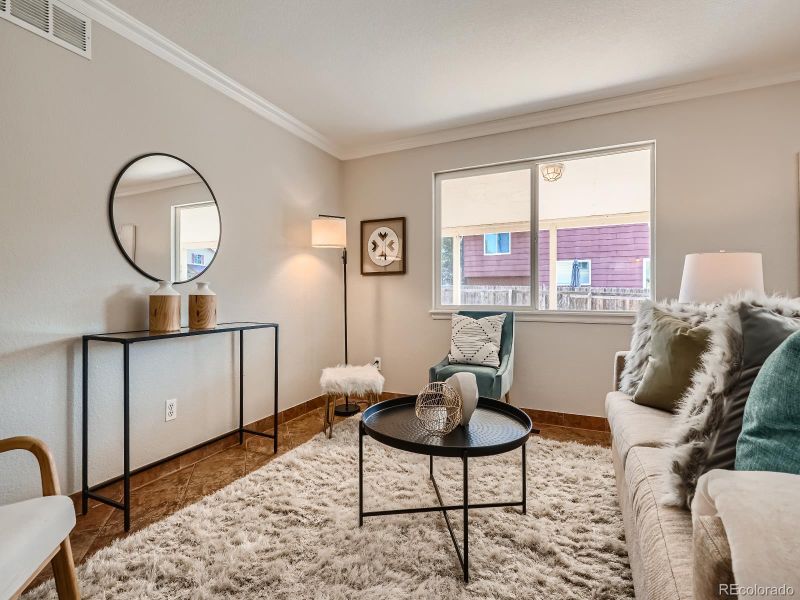 5202 Elkhart St, Denver, CO 80239