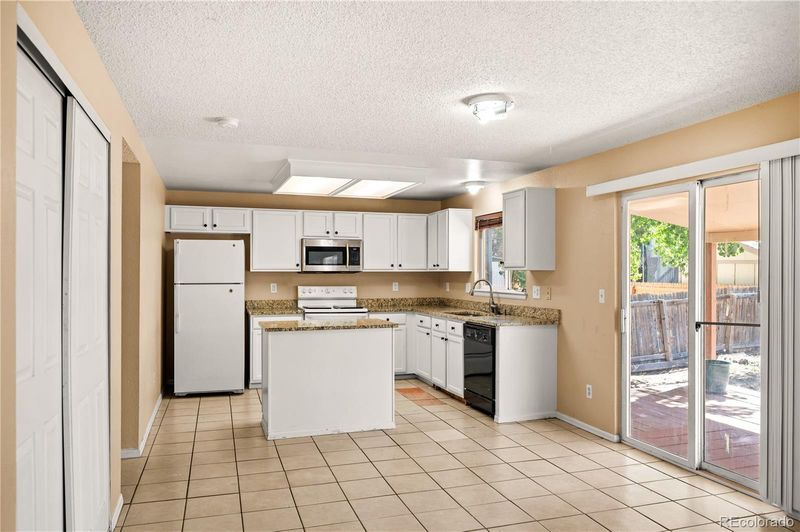 14926 E 52nd Ave, Denver, CO 80239
