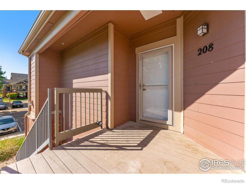 804 Summer Hawk Dr #5208, Longmont, CO 80504