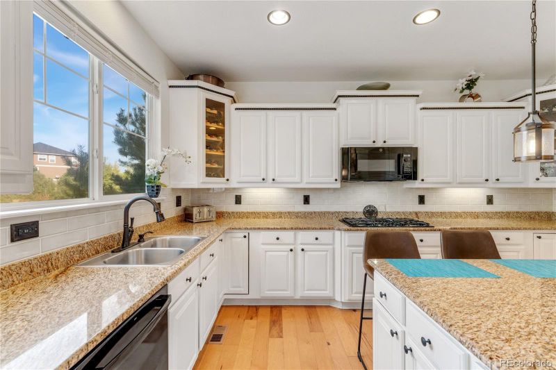 6319 S Langdale Way, Aurora, CO 80016