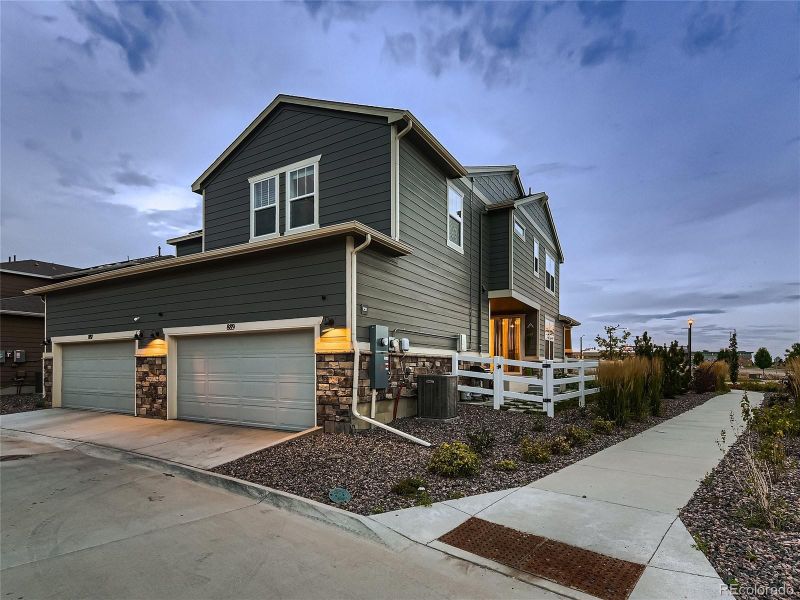 889 Morning Glory Rd, Brighton, CO 80640