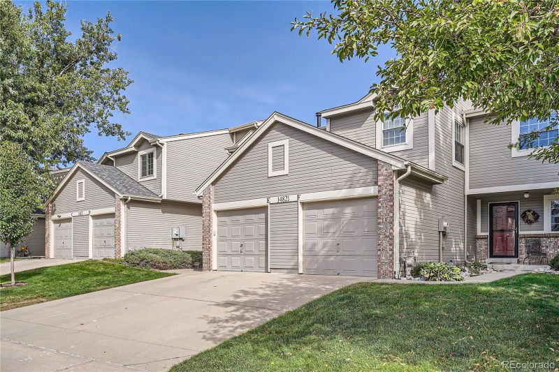 14821 E Penwood Pl #E, Aurora, CO 80015