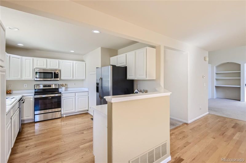 801 Whispering Oak Dr, Castle Rock, CO 80104