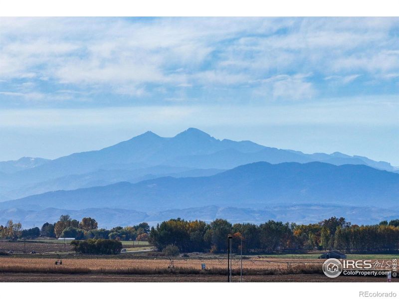 3400 Sandalwood Ln, Johnstown, CO 80534