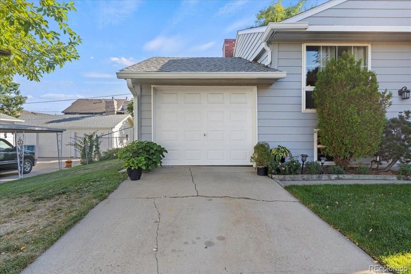 124 Leona Dr, Denver, CO 80221