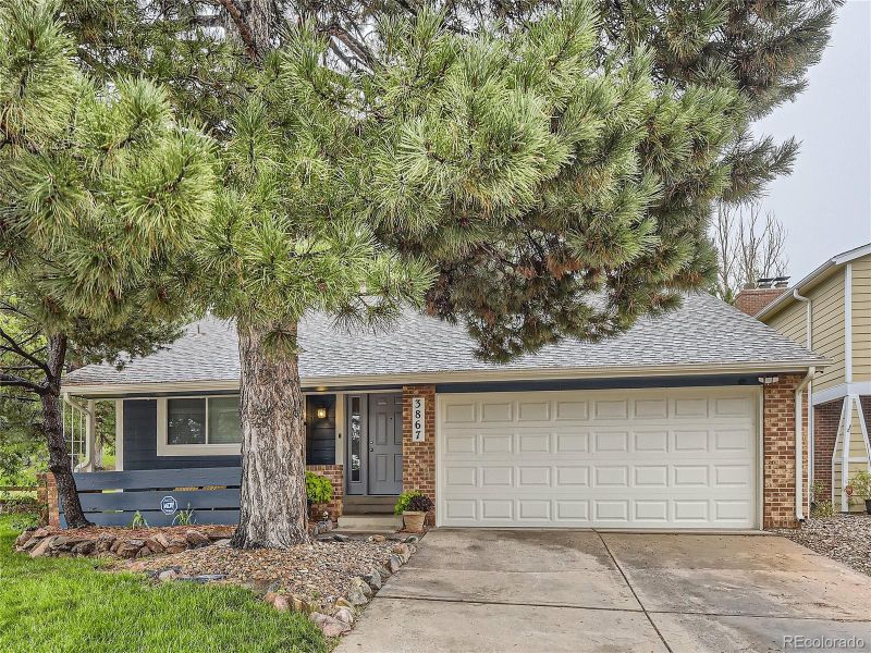 3867 S Atchison Way, Aurora, CO 80014