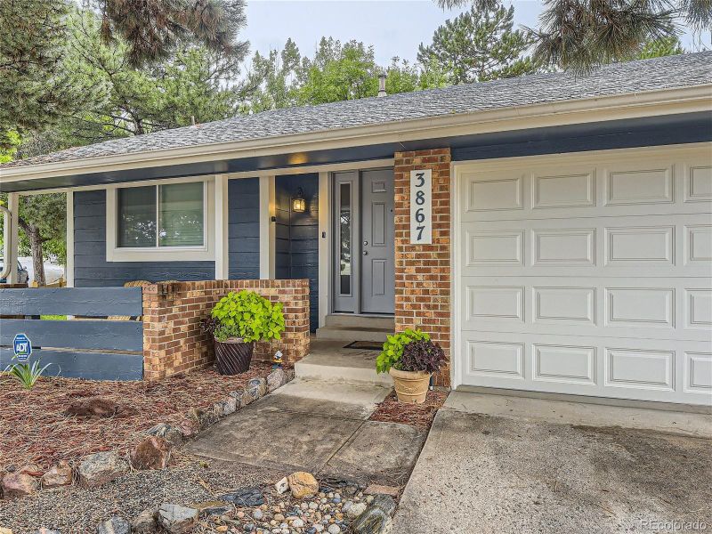 3867 S Atchison Way, Aurora, CO 80014