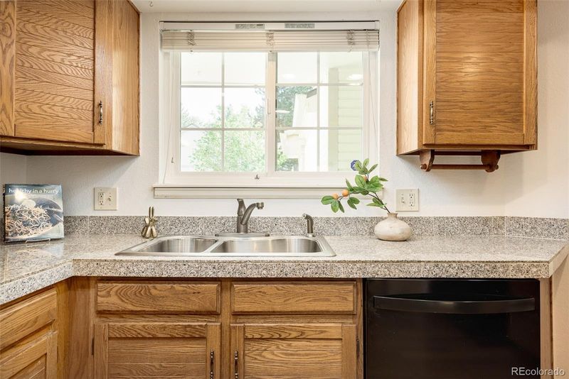 2007 S Xenia Way, Denver, CO 80231