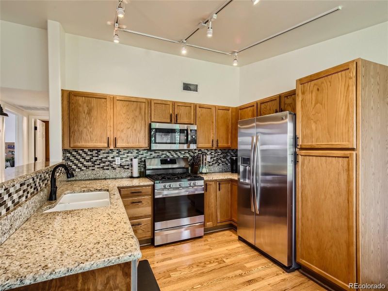 8615 W Berry Ave #204, Littleton, CO 80123