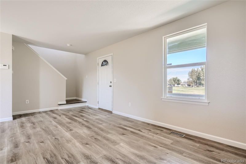 55450 E 28th Pl, Strasburg, CO 80136
