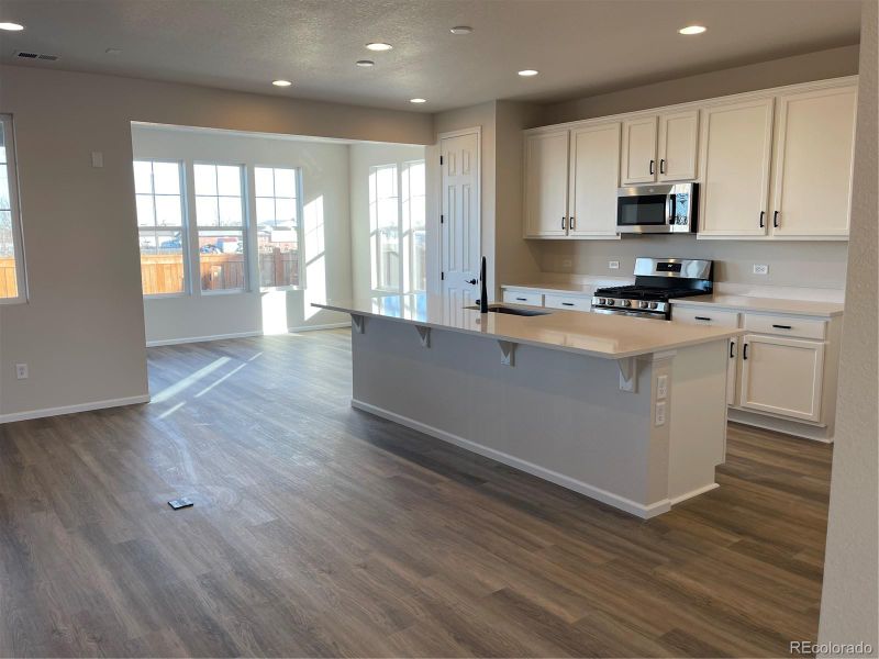 12620 Poplar St, Thornton, CO 80602