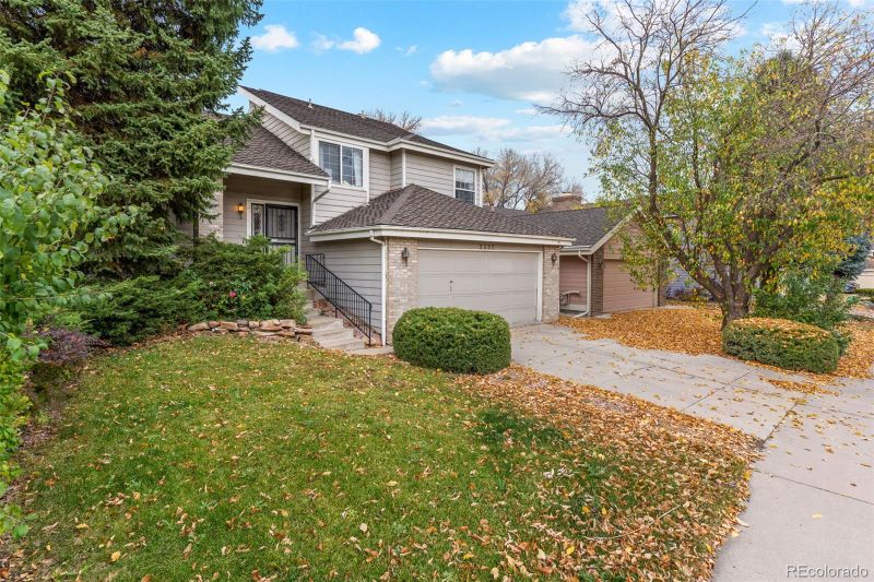 2327 S Gray St, Lakewood, CO 80227