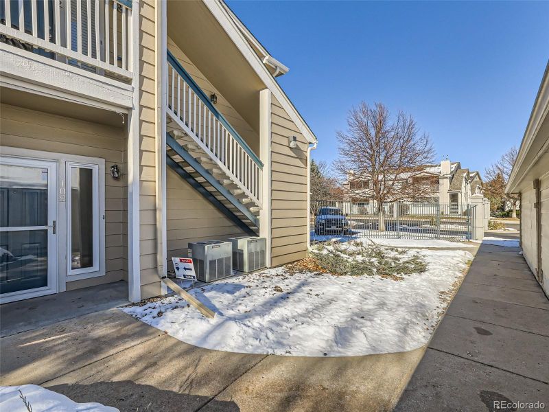 1040 Opal St #102, Broomfield, CO 80020