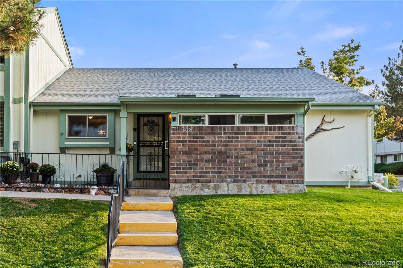 1728 W 102nd Ave, Thornton, CO 80260