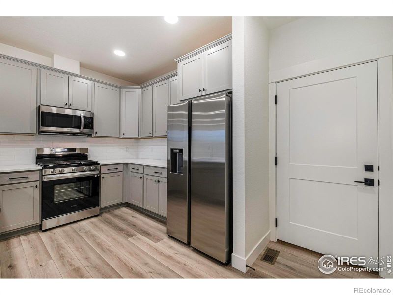 5010 Coolidge Ave, Loveland, CO 80538