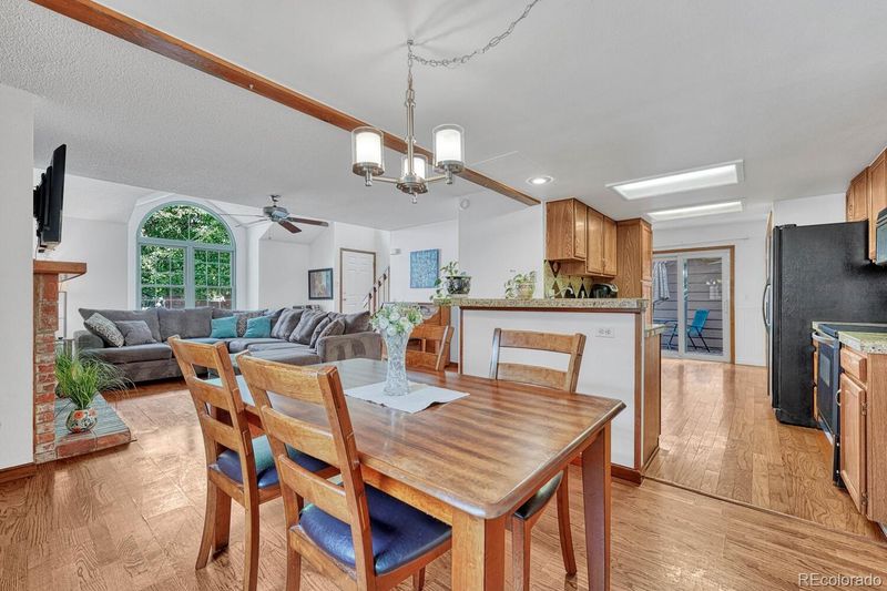 1721 S Richfield Way, Aurora, CO 80017