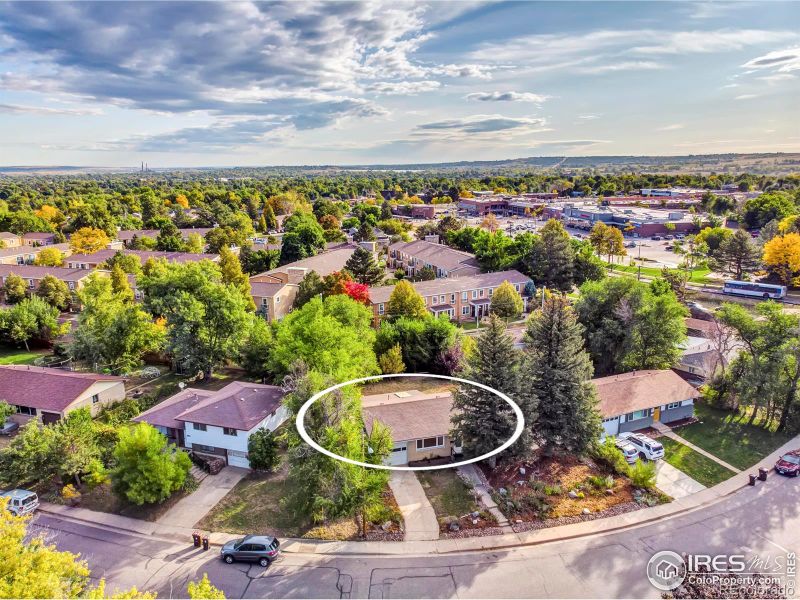 690 Gillaspie Dr, Boulder, CO 80305