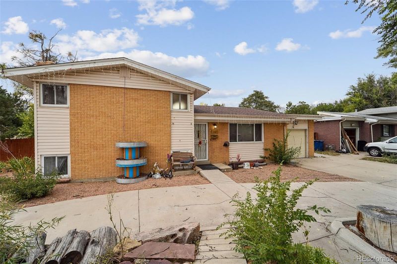 3101 Troy St, Aurora, CO 80011