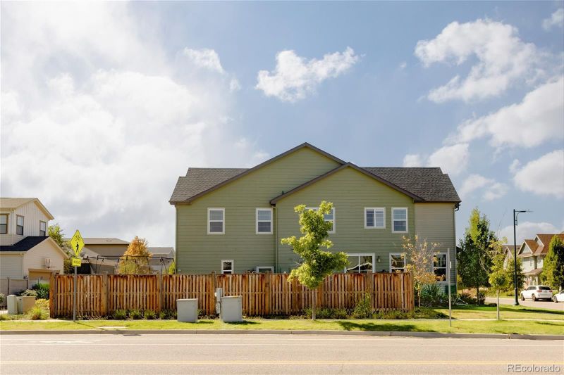 8196 E 53rd Dr, Denver, CO 80238