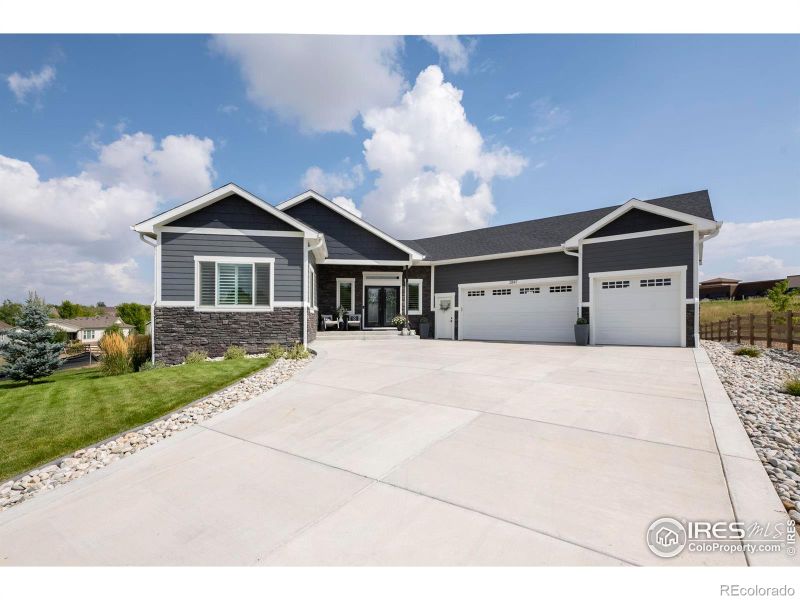 2847 Eagle Cir, Erie, CO 80516