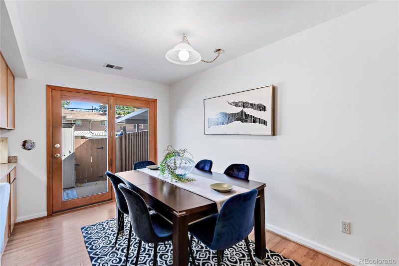 656 S Xenon Ct, Lakewood, CO 80228