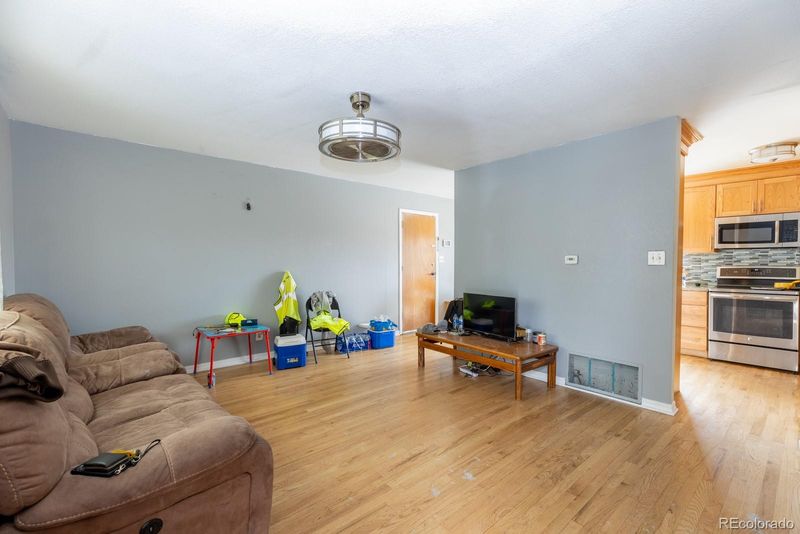 8136 Explorador Calle, Denver, CO 80229