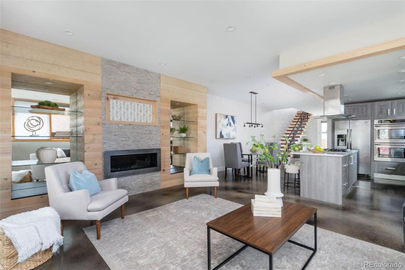 2461 S High St, Denver, CO 80210