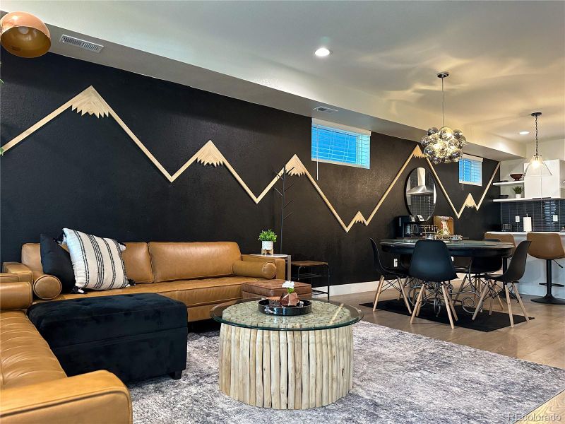 1250 N Osceola St #1, Denver, CO 80204