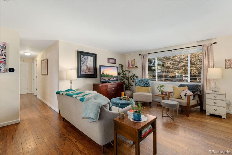 744 Geneva St, Aurora, CO 80010