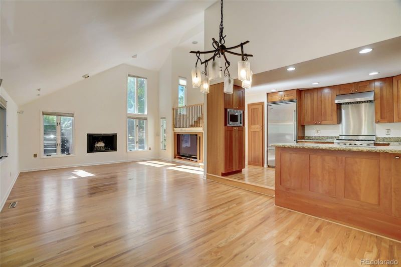 820 Racquet Ln, Boulder, CO 80303