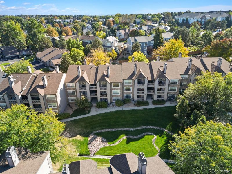 9242 E Arbor Cir #J, Englewood, CO 80111