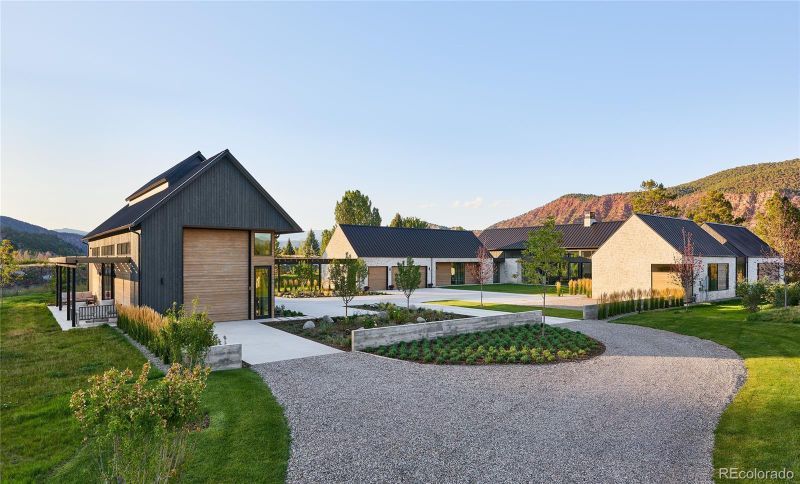 297 Stonefly Dr, Carbondale, CO 81623