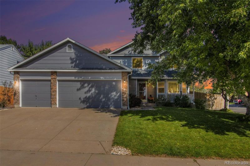 2242 S Truckee St, Aurora, CO 80013