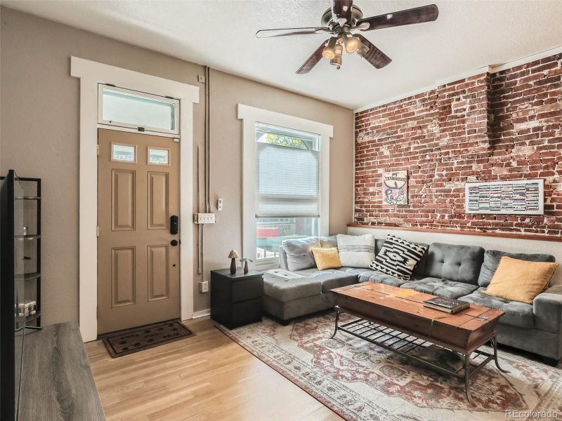 2467 W Argyle Pl, Denver, CO 80211