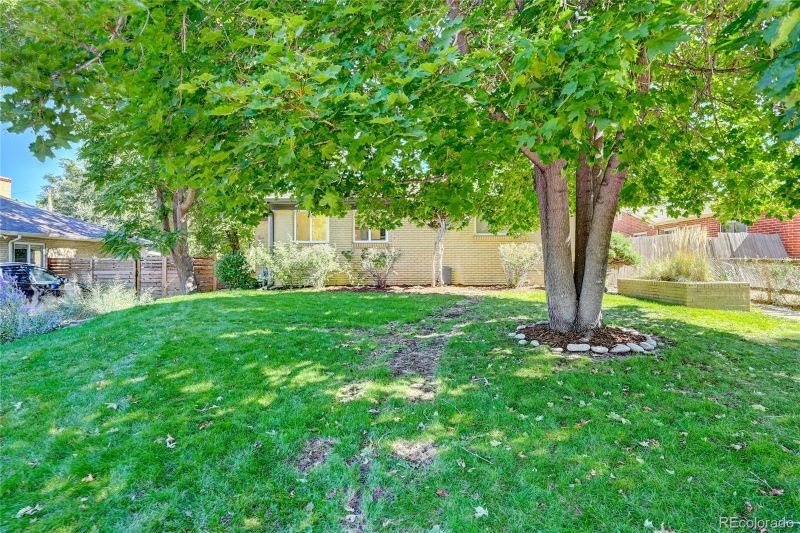 3340 N Glencoe St, Denver, CO 80207