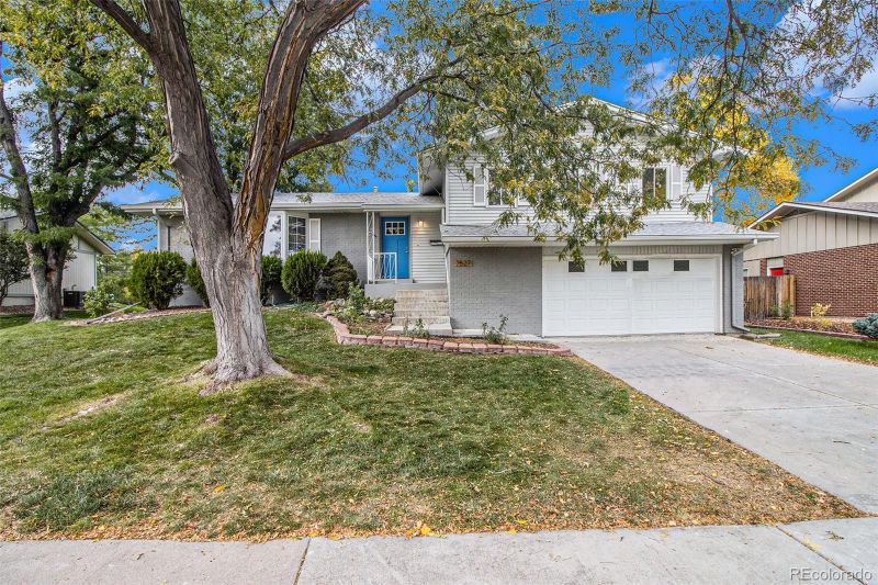 7527 E Fremont Dr, Centennial, CO 80112
