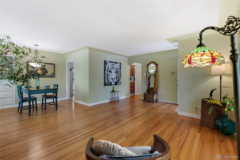 450 Dover St, Lakewood, CO 80226