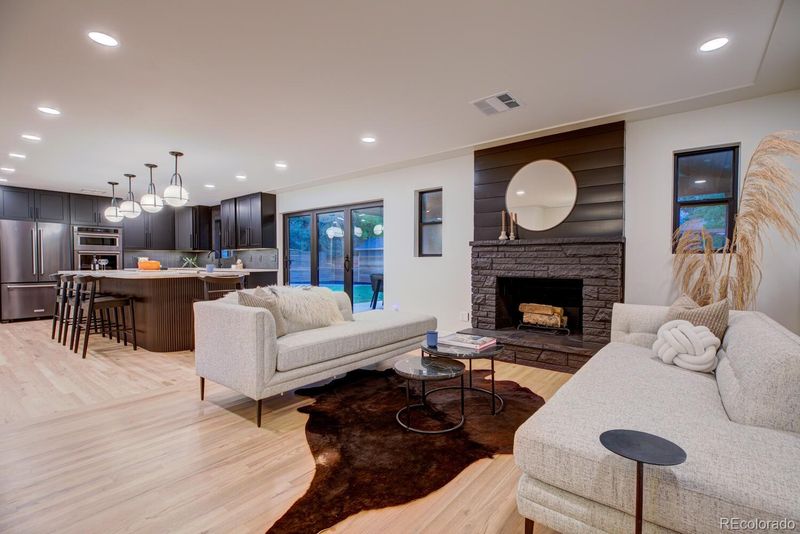 365 S Olive Way, Denver, CO 80224