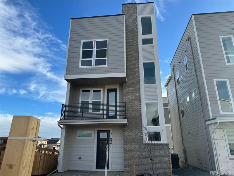 21096 E Quincy Dr, Aurora, CO 80015