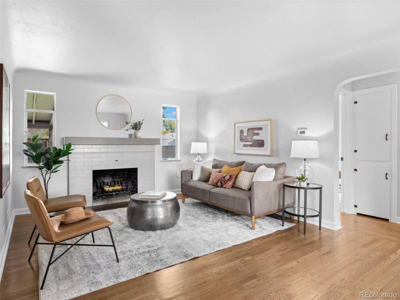 2840 Magnolia St, Denver, CO 80207