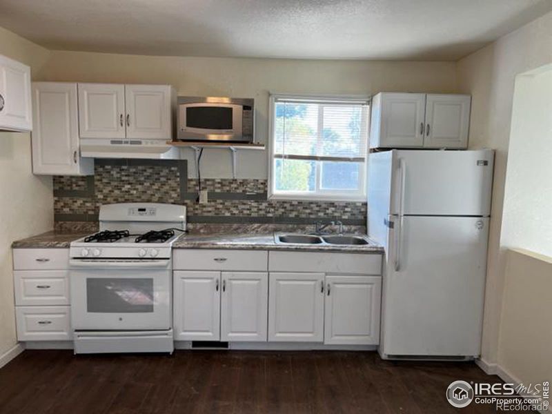 232 W Grant St, Haxtun, CO 80731