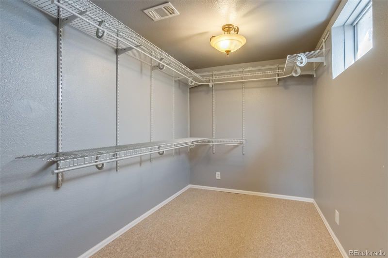 11126 Pearl St, Northglenn, CO 80233