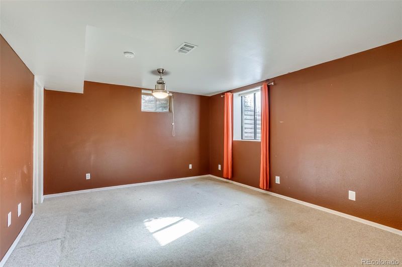 11126 Pearl St, Northglenn, CO 80233