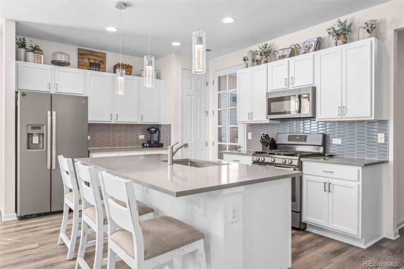 9934 Truckee St, Commerce City, CO 80022