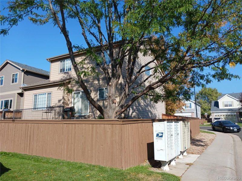 1177 Mulberry Ln, Highlands Ranch, CO 80129