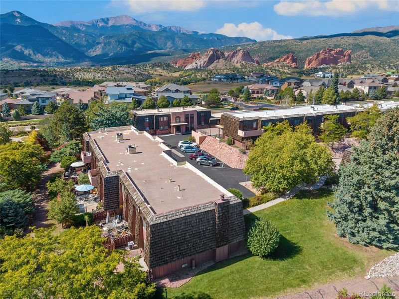 2931 Mesa Rd #A, Colorado Springs, CO 80904