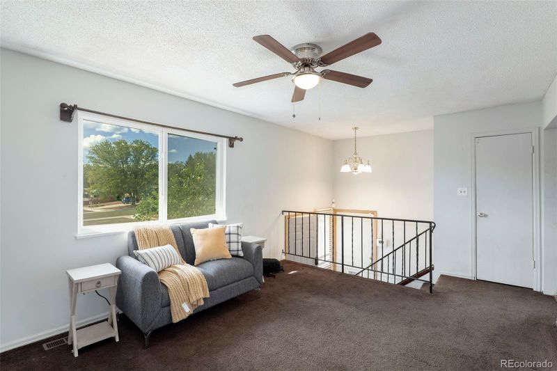 219 Longfellow Dr, Colorado Springs, CO 80910